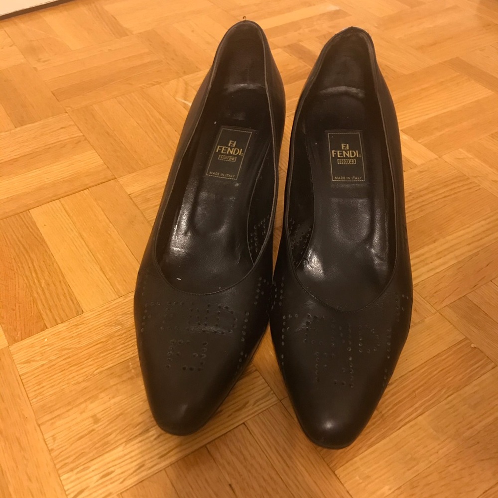 Vintage fendi heels size 9